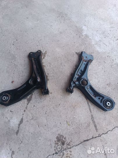 Рычаг передний поло седан