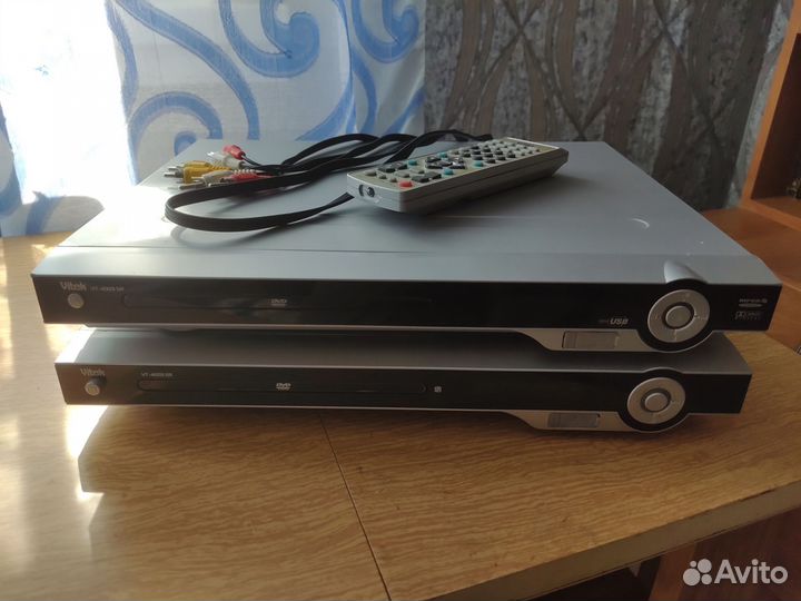 Dvd плеер Vitek VT4003SR 2шт
