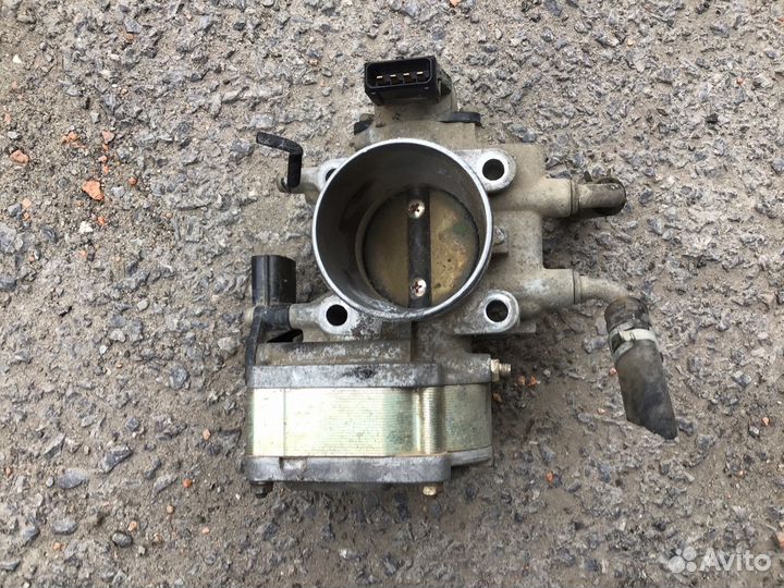 Дроссельная заслонка Mitsubishi Cedia 4G15
