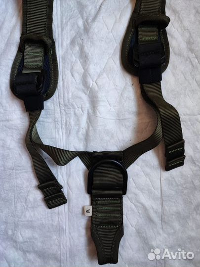 Страховочная привязь