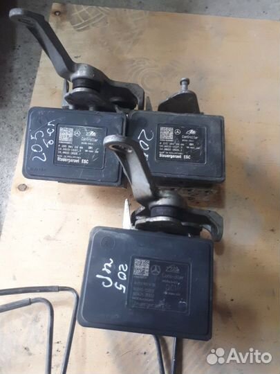 Блок ABS,ABR,ESC мерседес 205