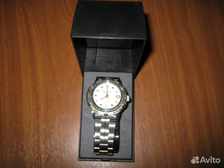 Часы Восток