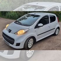 Peugeot 107 1.0 AMT, 2012, 185 000 км, с пробегом, цена 550 000 руб.