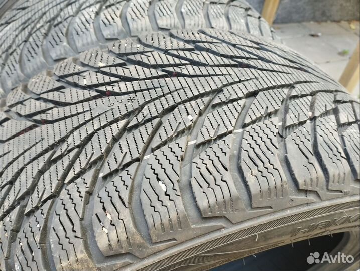 Nokian Tyres Hakkapeliitta R2 SUV 245/45 R18