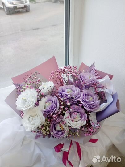 Букеты из конфет и гофрированной бумаги