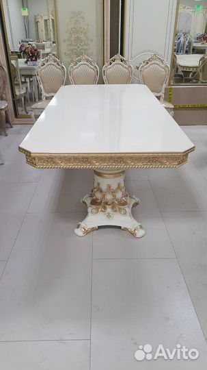 Стол «Борокко.»