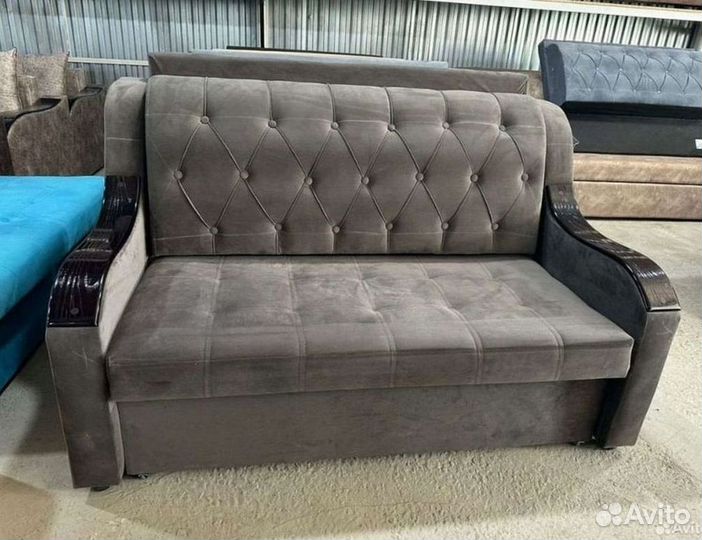 Мини диван раскладной в наличии не б/у
