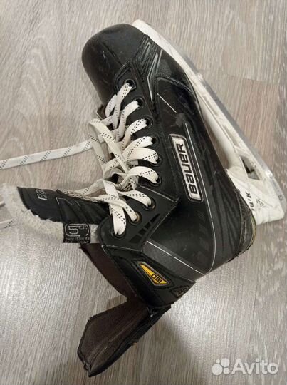 Хоккейные коньки bauer