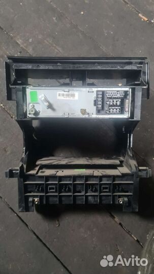 Рамка под магнитолу audi a4 b7