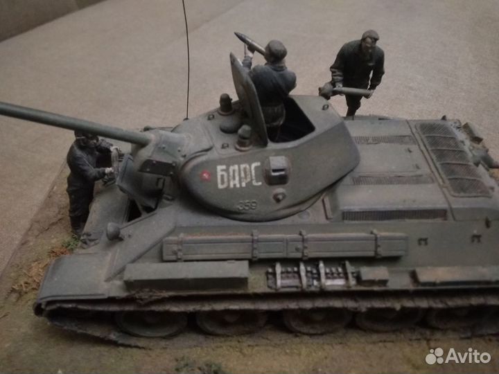 Сборные модели танков 2 штуки