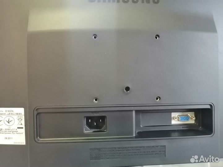 Монитор Samsung 22 дюйма