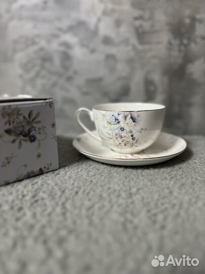 Фарфоровая чайная пара