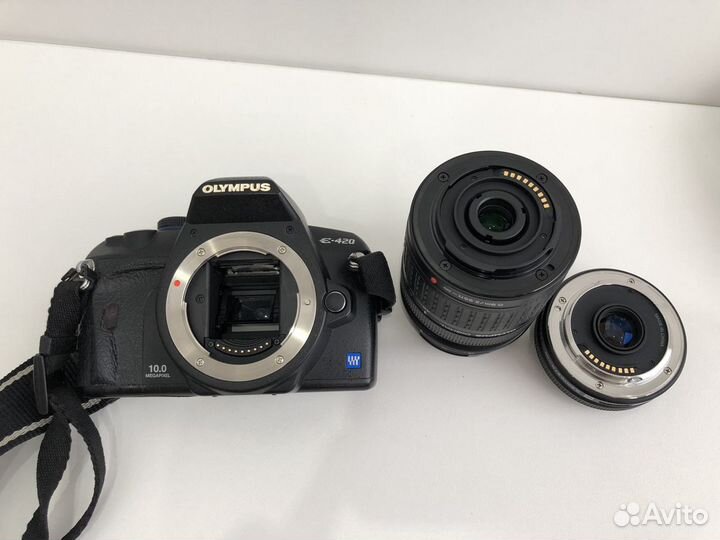 Зеркальный фотоаппарат