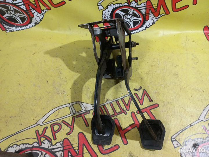 Блок педалей Ford Focus 1 I седан 1.8 2002