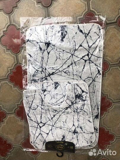 Коврики для ванной и туалета