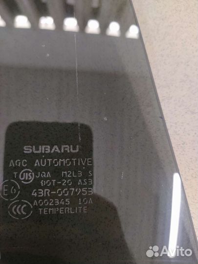 Форточка задней правой двери Субару Импреза XV