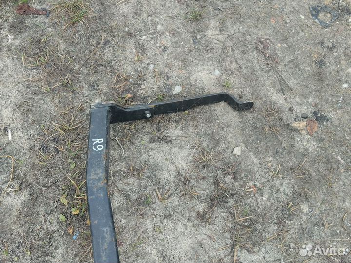 Фаркоп Рено тоМеган 3 хэтчбек