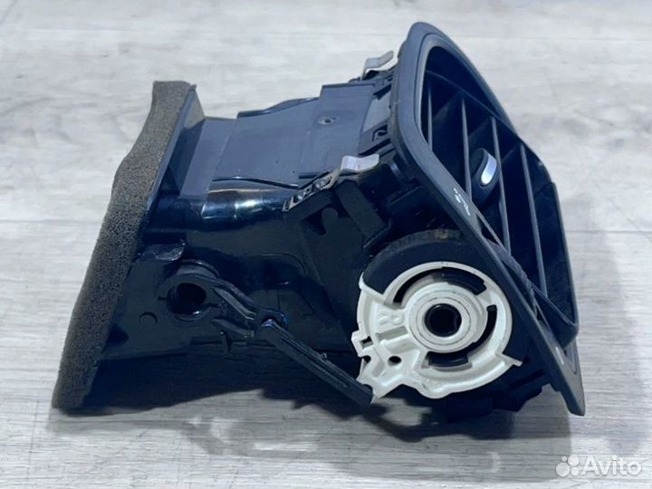 Дефлектор воздушный Volkswagen Polo Sed седан CFN