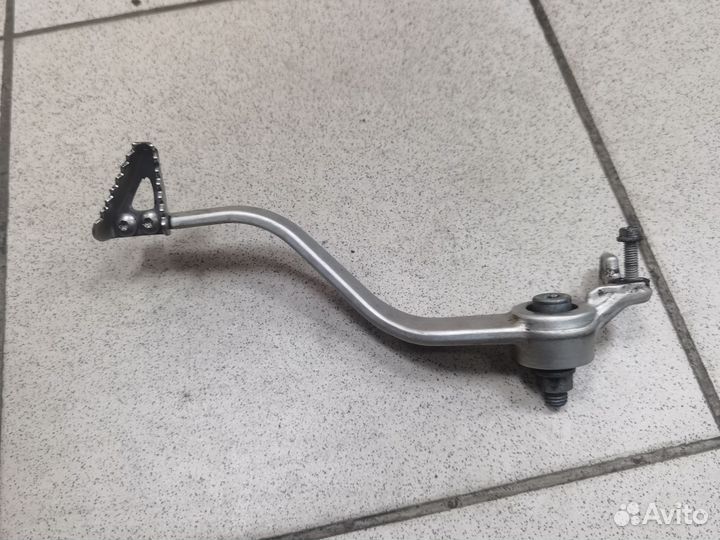 Лапка тормоза KTM duke 690