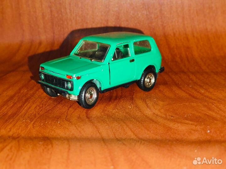 Модели автомобилей 1 43 СССР. Лада 2121 нива