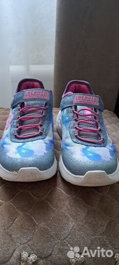 Кроссовки skechers светящиеся