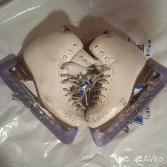 Коньки фигурные risport Excellence Белые