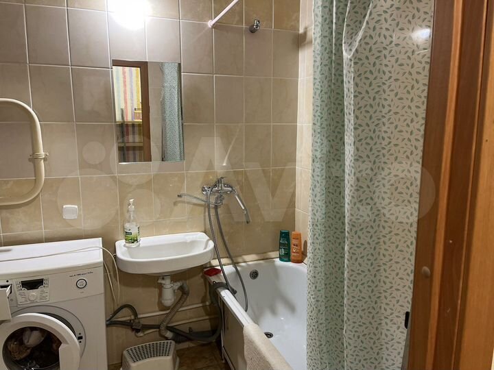 2-к. квартира, 85 м², 2/10 эт.