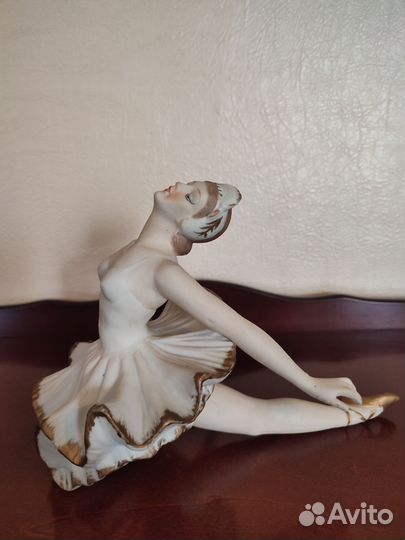 Статуэтка. Фарфор. Балерина. Италия