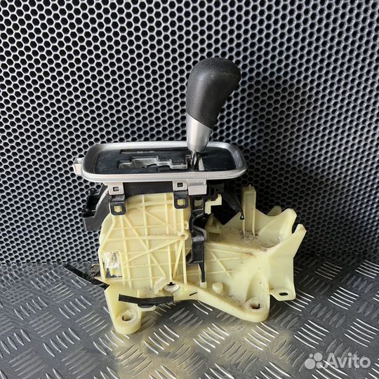 Кулиса кпп Mitsubishi Outlander