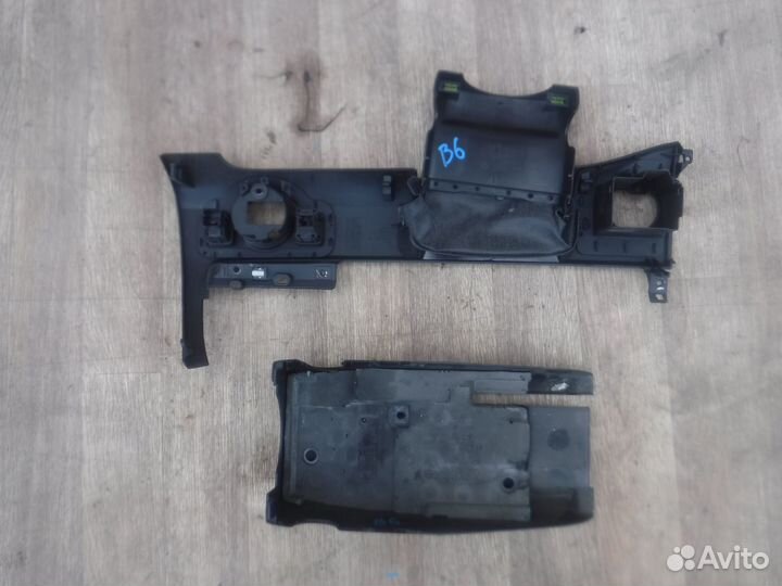 Накладка подрулевая volkswagen Passat B6 2009