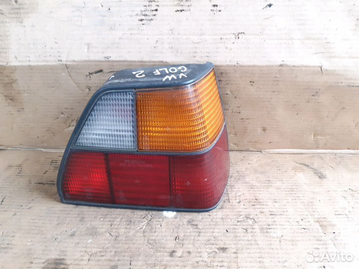 Фонарь правый Фольксваген Гольф 2