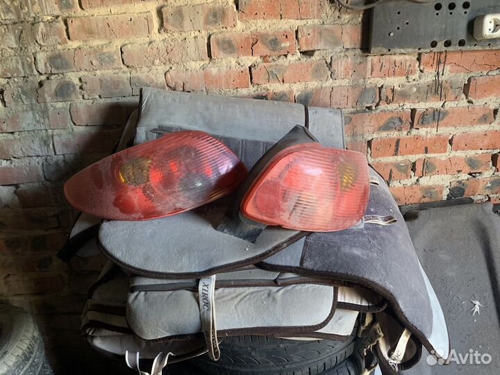 Задние фонари