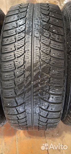 Gislaved Nord Frost 5 235/55 R17 103T