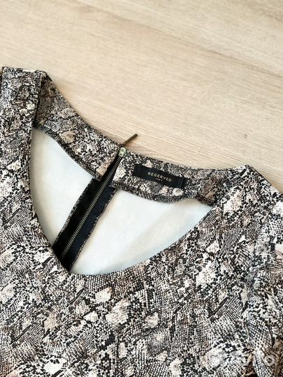 Платье reserved