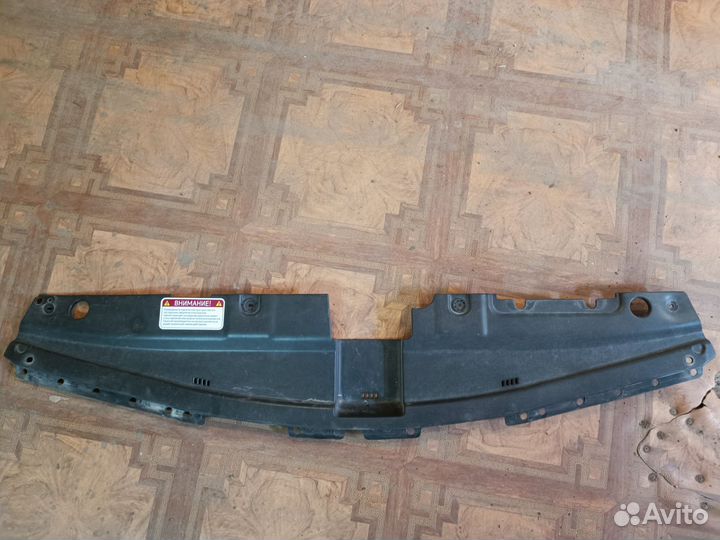 Накладка замка капота solaris 2015