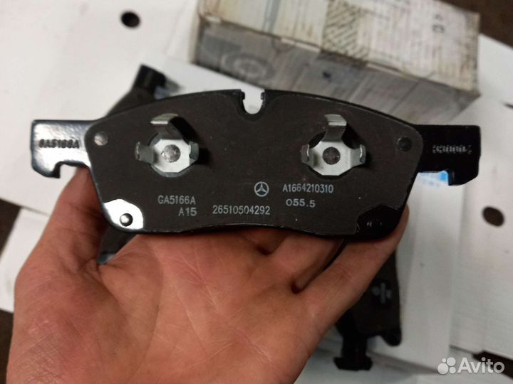 Оригинальные тормозные колодки Mercedes-Benz GLC