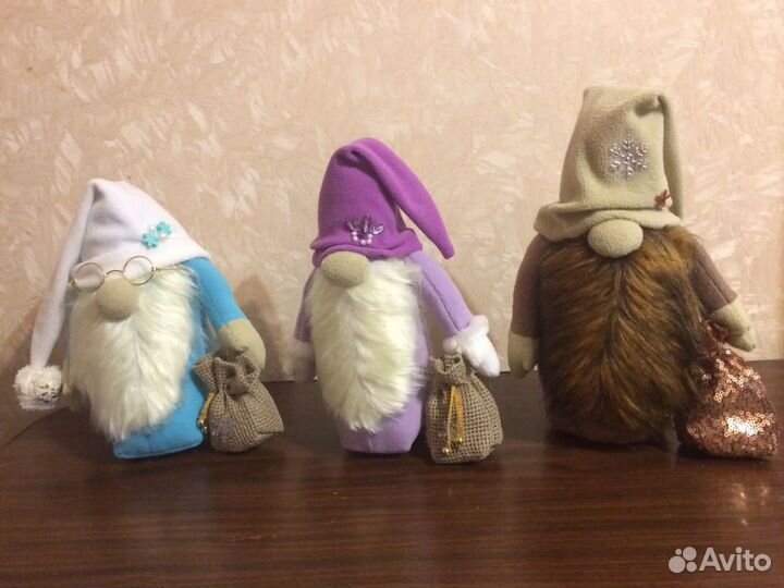 Новогодние игрушки