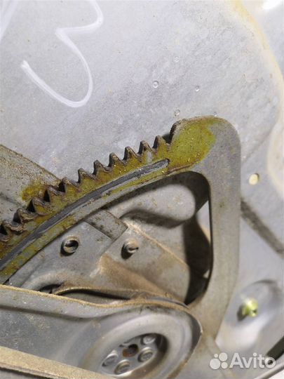 Стеклоподъемник механ. задний левый Ford Focus 2