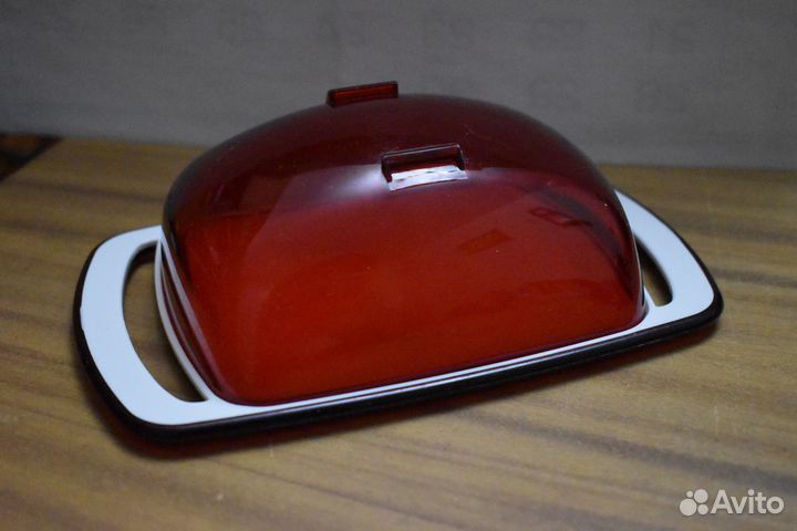 Пластиковая маслёнка