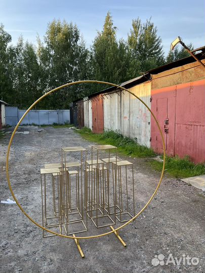 Аренда свадебного декора стойки арки