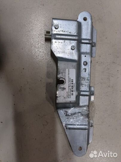 Электропривод крышки багажника Volkswagen Bora, 2002