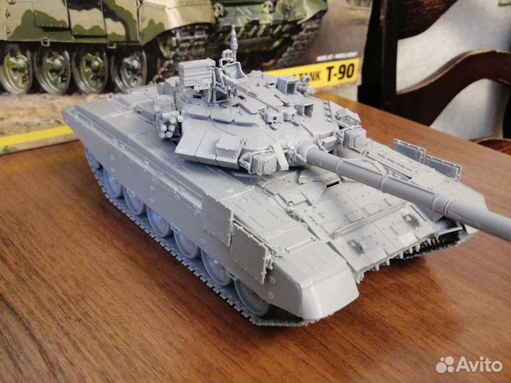 Сборная модель танка Т-90А