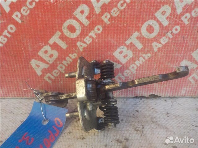 Ограничитель хода двери задний правый Renault