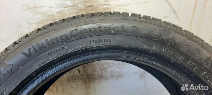 Continental ContiVikingContact 7 215/50 R17 95T