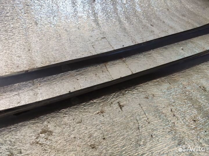 Молдинг лобового стекла Audi Q5 8R CDN 2008