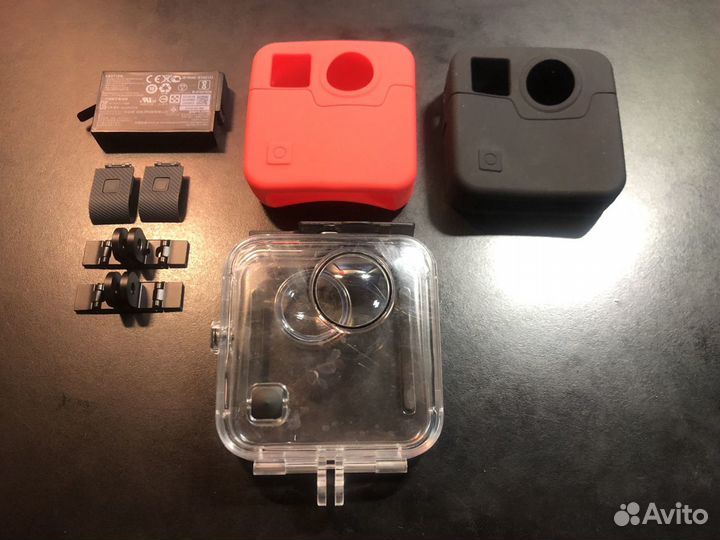 Gopro fusion бокс, аккумулятор и аксессуары
