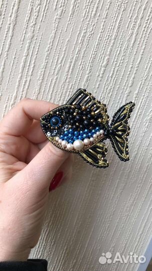 Брошь 