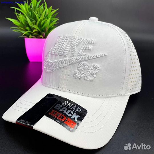 Белая бейсболка Nike (Арт.93630)