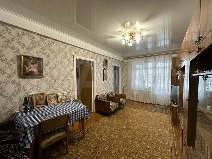 3-к. квартира, 50 м², 3/5 эт.