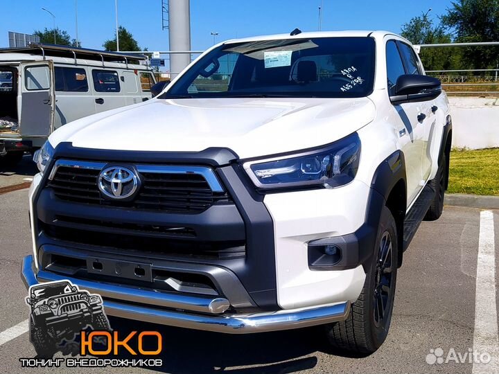 Защита переднего бампера Toyota Hilux Black Onyx